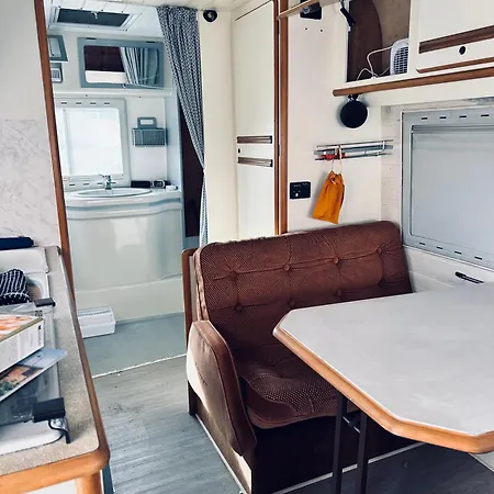 Lejlighed Mini Foyer Dans Camping-car - Un Adulte