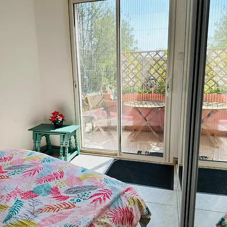 Lejlighed Mini Foyer Dans Camping-car - Un Adulte *